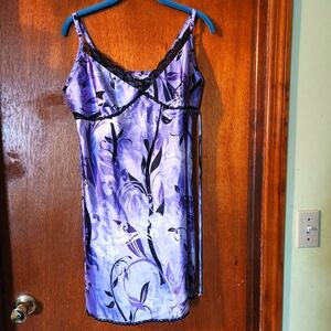 NWOT Elegant George Purple And Black Women's Nightgown With Lace Size L 12 -14